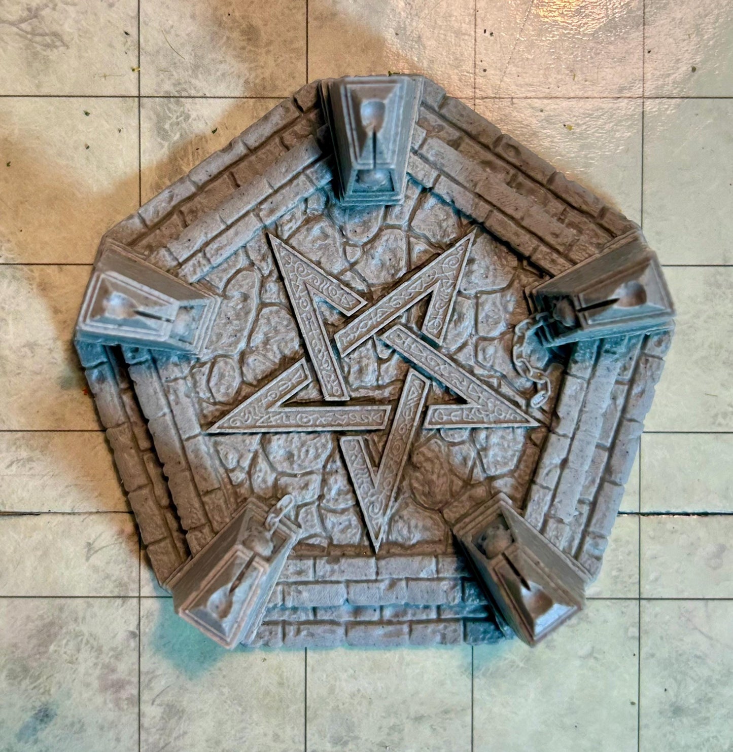 Legend Games-   Necromancer-  resin  Summoning Pentagram (90m) for RPG and wargaming scenery