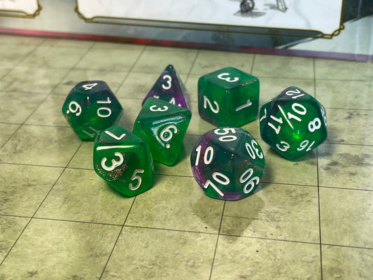 Mythic- Poly Dice Set- Potion